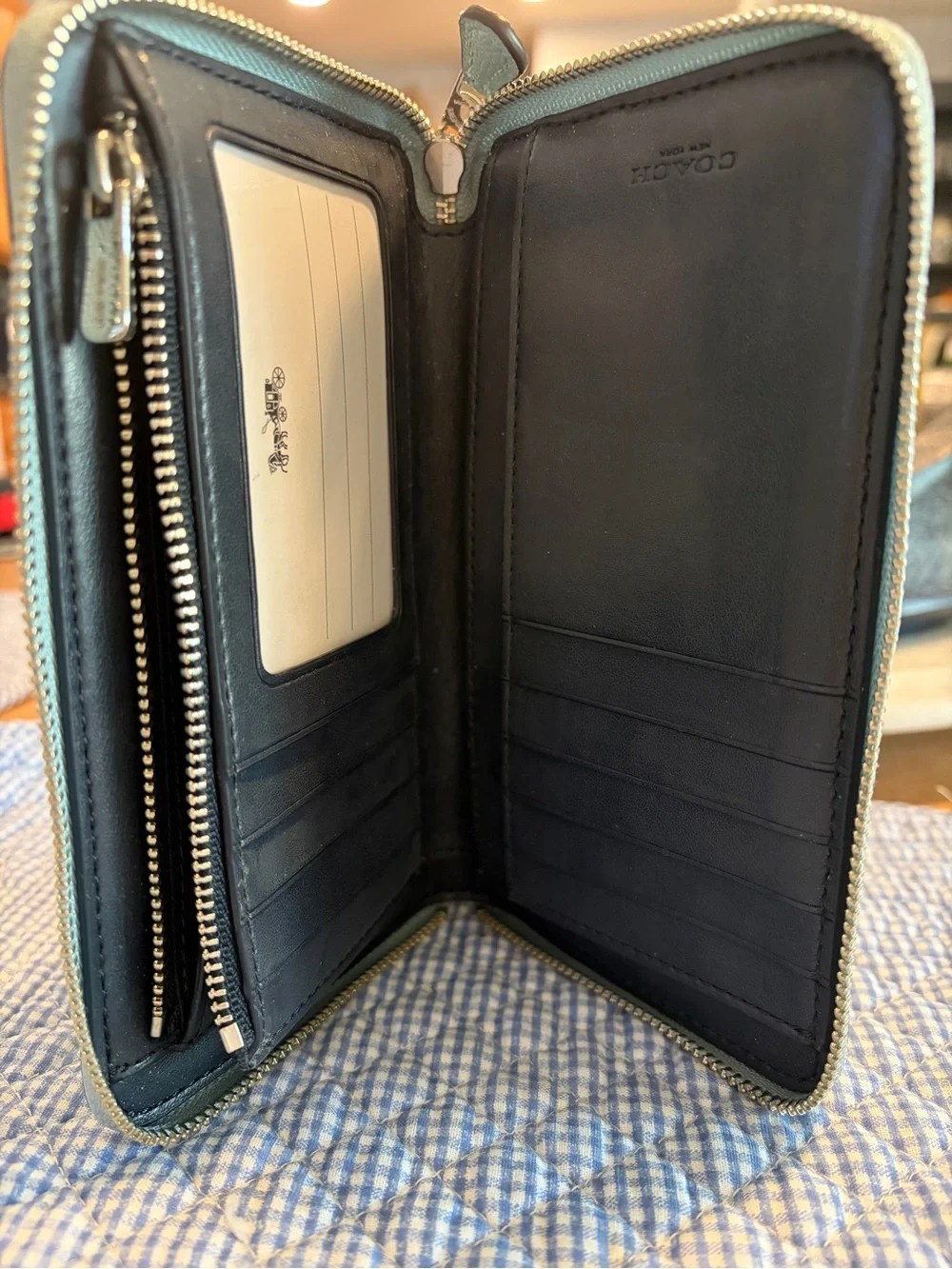 Coach Medium ID Zip Around Wallet - Beach Umbrellas - Picture 3 of 4